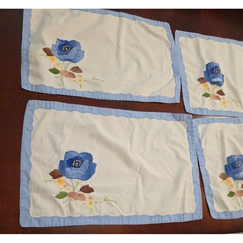 Vintage Floral Applique & Embroidered Placemats w/Napkins Set of 4